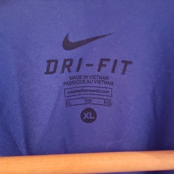 Nike Dry-Fit tee in Royal blue - Picture 3 of 4